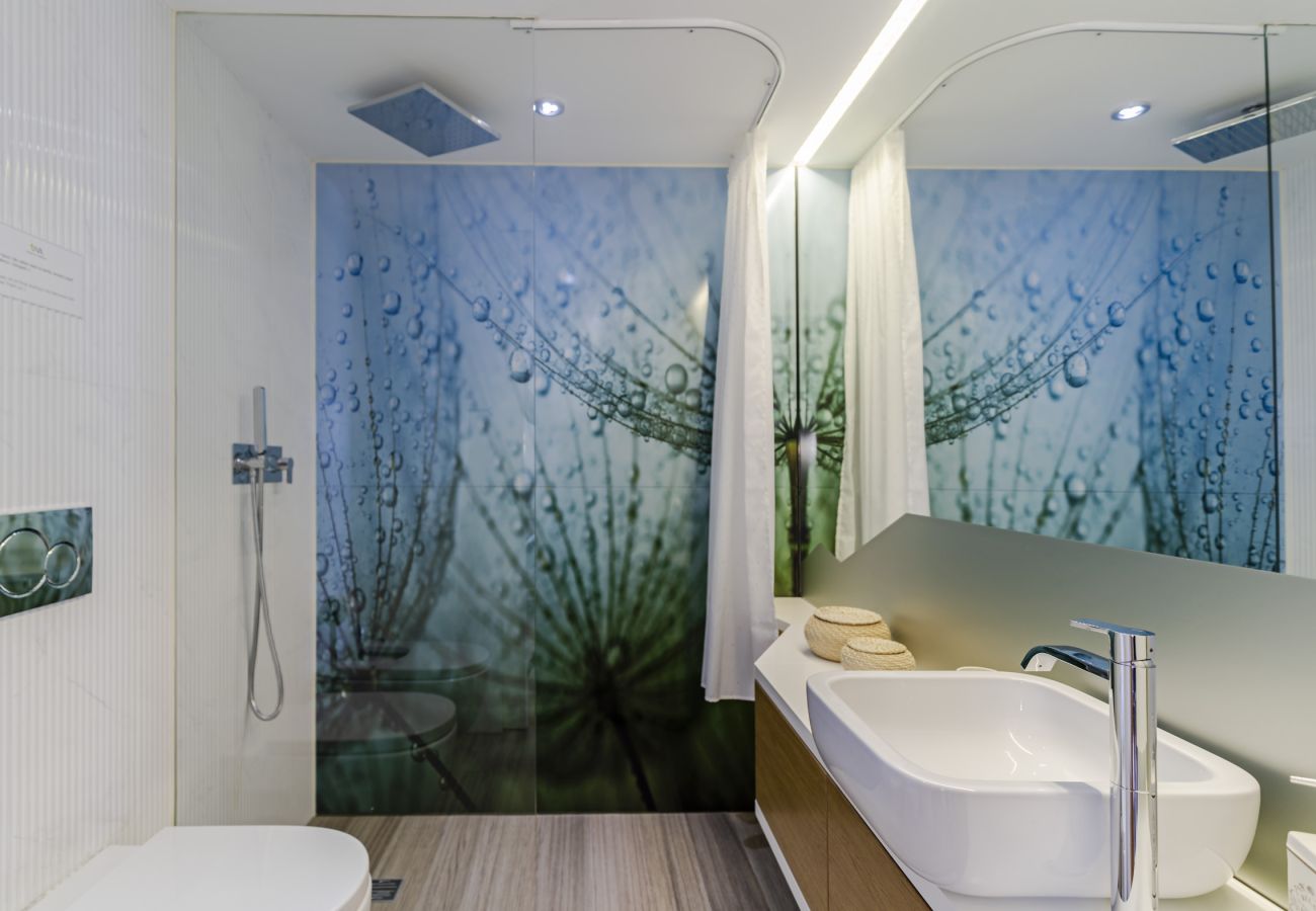 Apartment in Funchal - Oaklight Sea Apartment