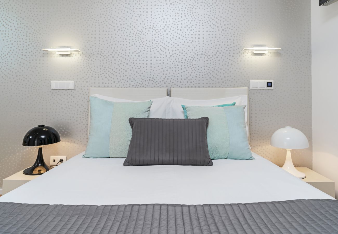 Apartment in Funchal - Oaklight Sea Apartment