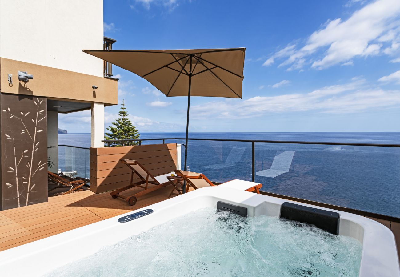 Apartment in Funchal - Oaklight Sea Apartment