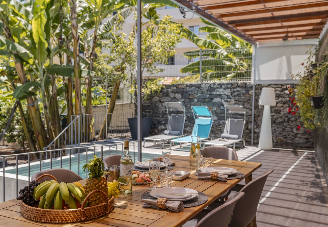 Villa in Funchal - Dragon Tree House