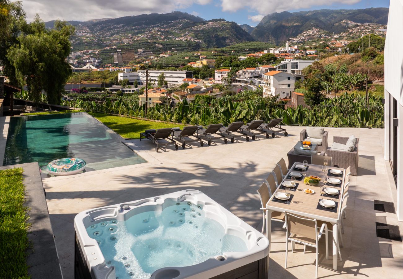 Villa in Funchal - Garden Plantain Villa