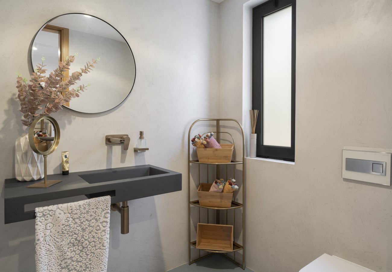 Villa in Funchal - Rosewood Retreat