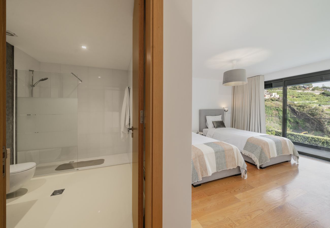 Villa in Funchal - Rosewood Retreat