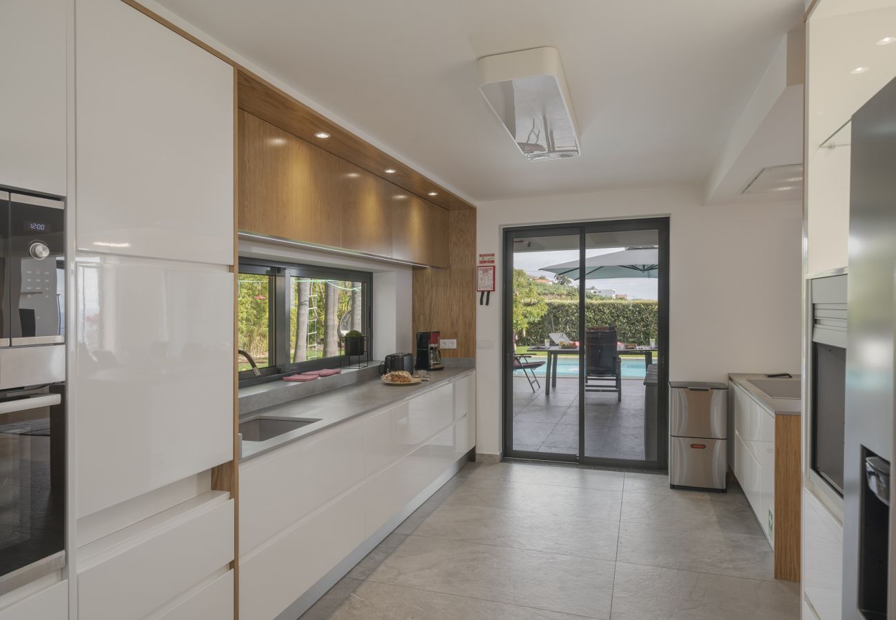 Villa in Funchal - Rosewood Retreat