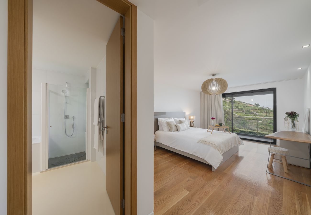 Villa in Funchal - Rosewood Retreat