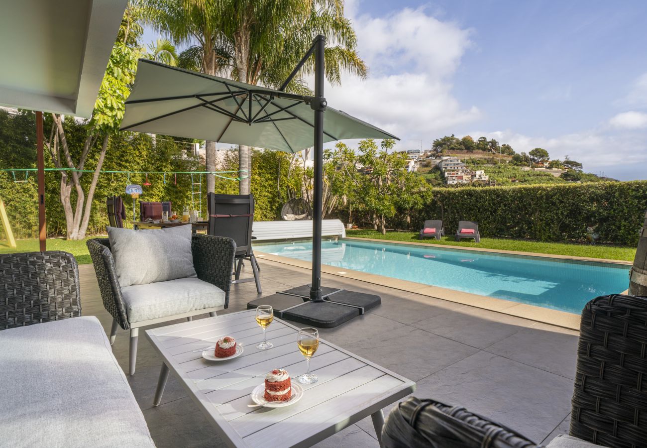 Villa in Funchal - Rosewood Retreat