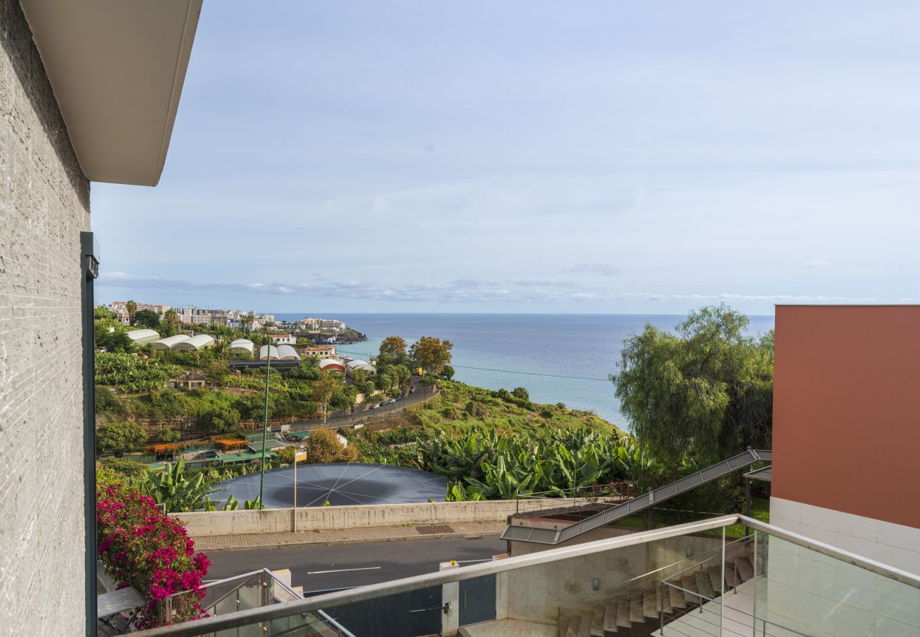 Villa in Funchal - Rosewood Retreat