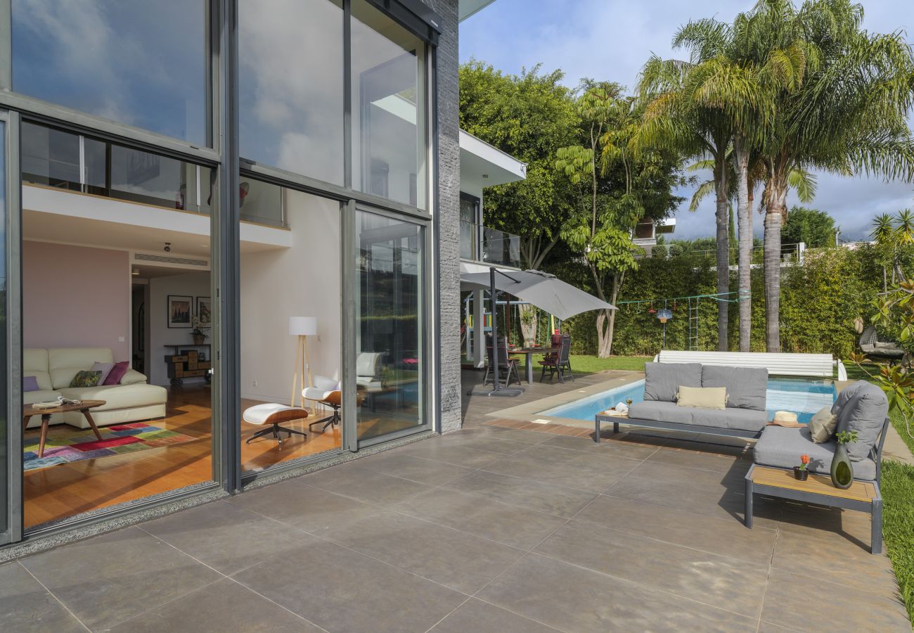 Villa in Funchal - Rosewood Retreat