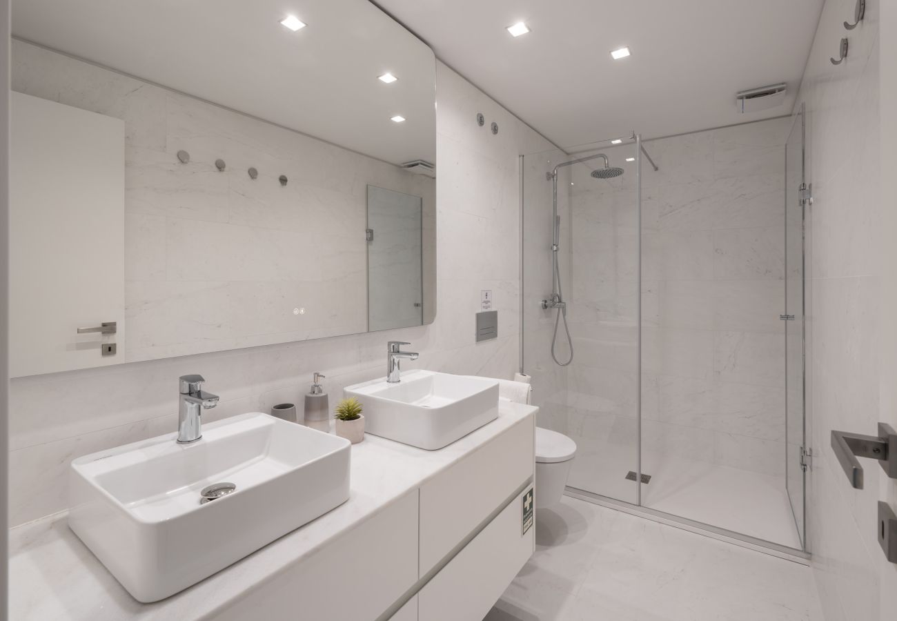 Apartment in Funchal - Maple Tide Residence