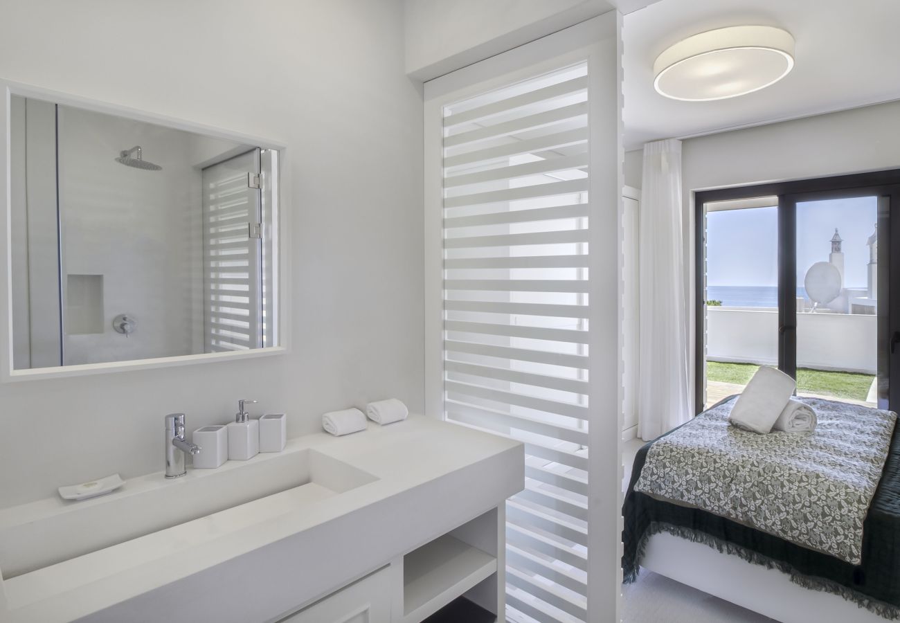 Villa in Olhos D´Água - Coastal Harmony Villa