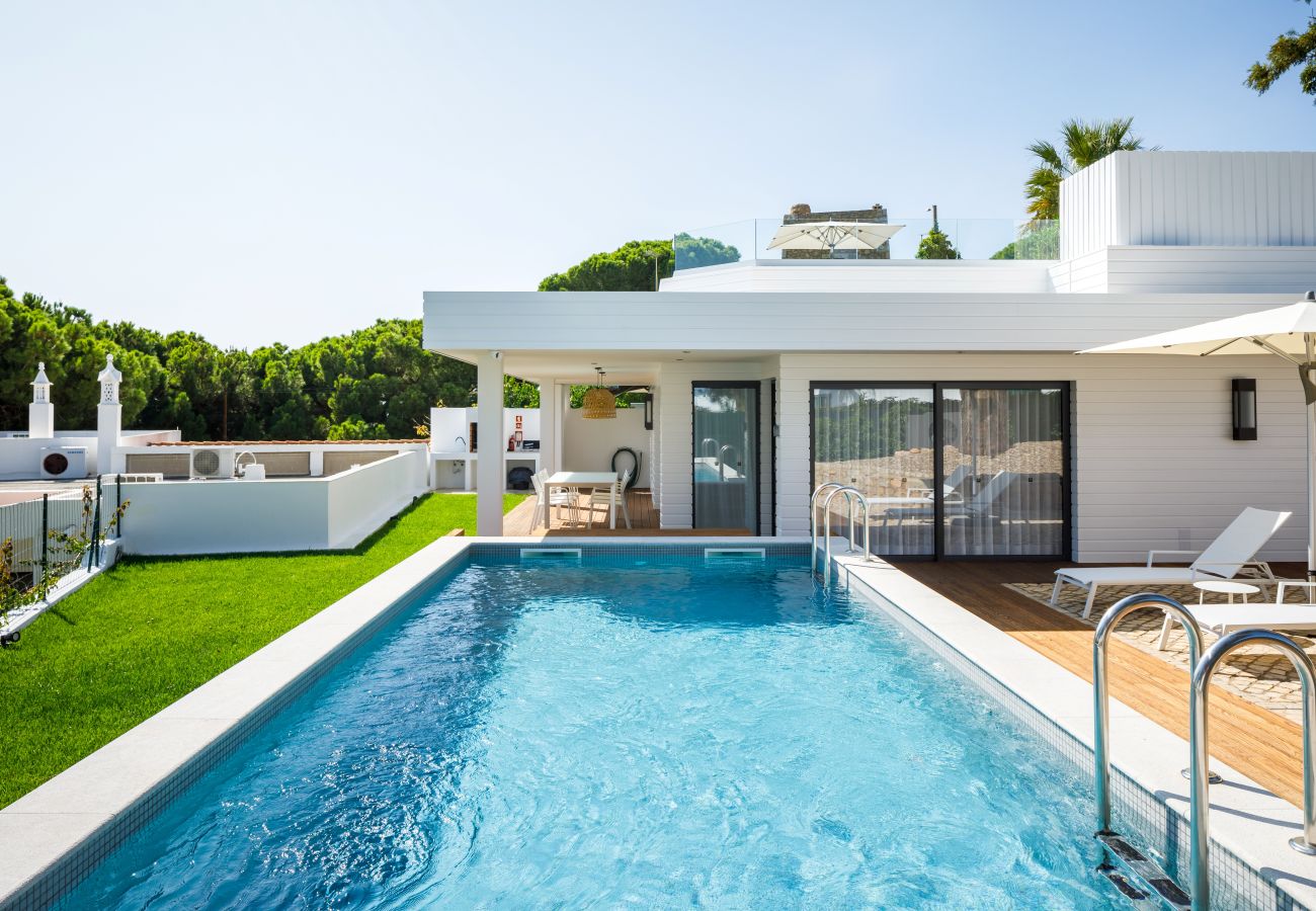 Villa in Olhos D´Água - Coastal Harmony Villa