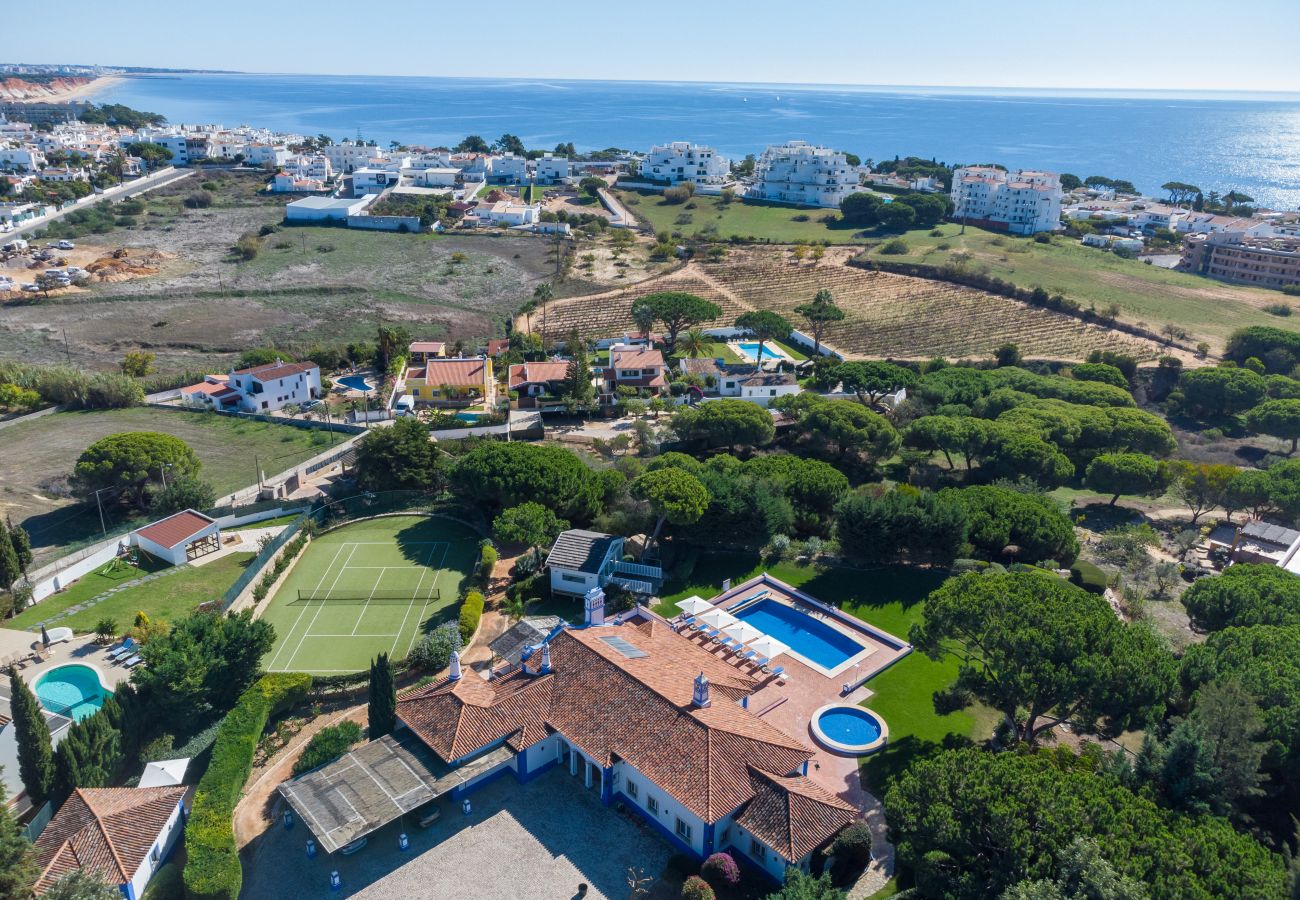 Villa in Olhos D´Água - Seabreeze Manor Algarve