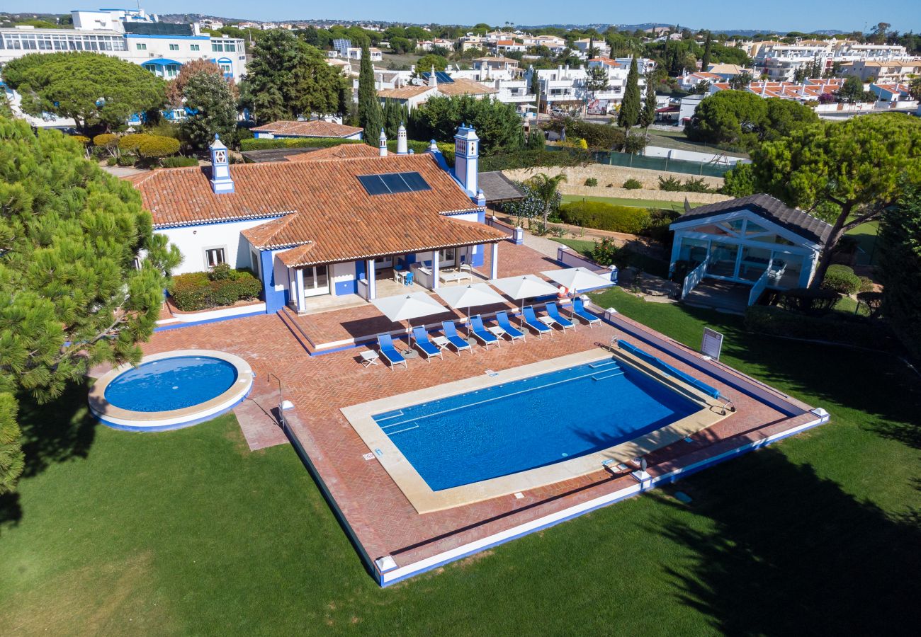 Villa in Olhos D´Água - Seabreeze Manor Algarve