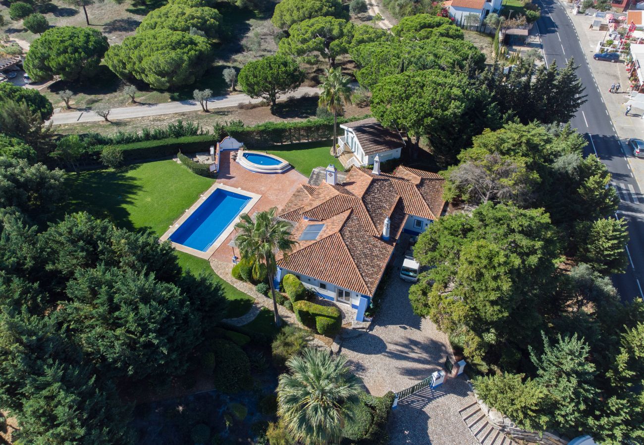 Villa in Olhos D´Água - Seabreeze Manor Algarve