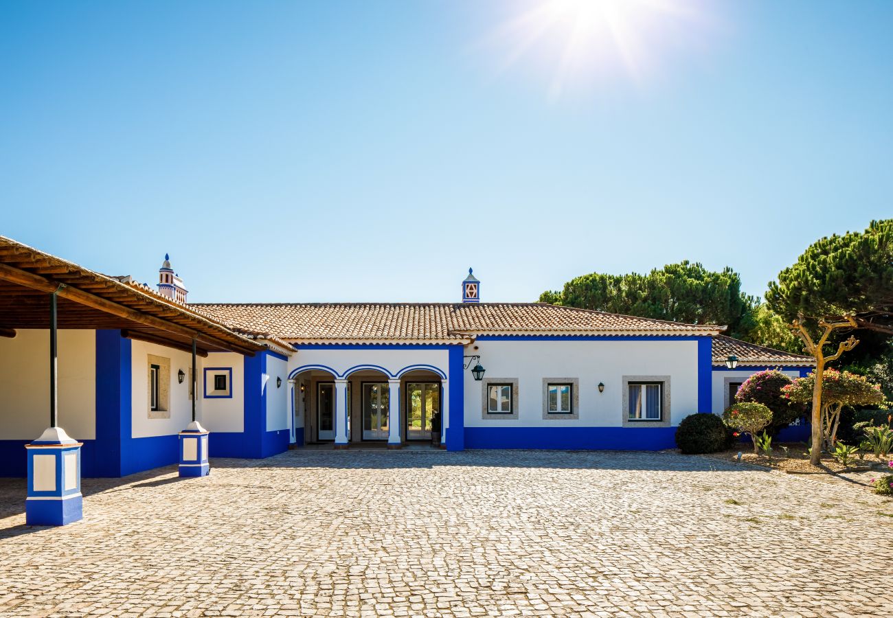 Villa in Olhos D´Água - Seabreeze Manor Algarve