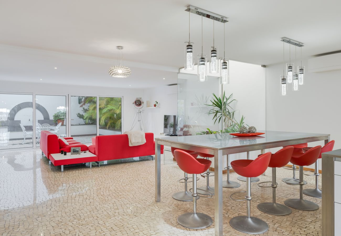 Villa in Funchal - House of Time