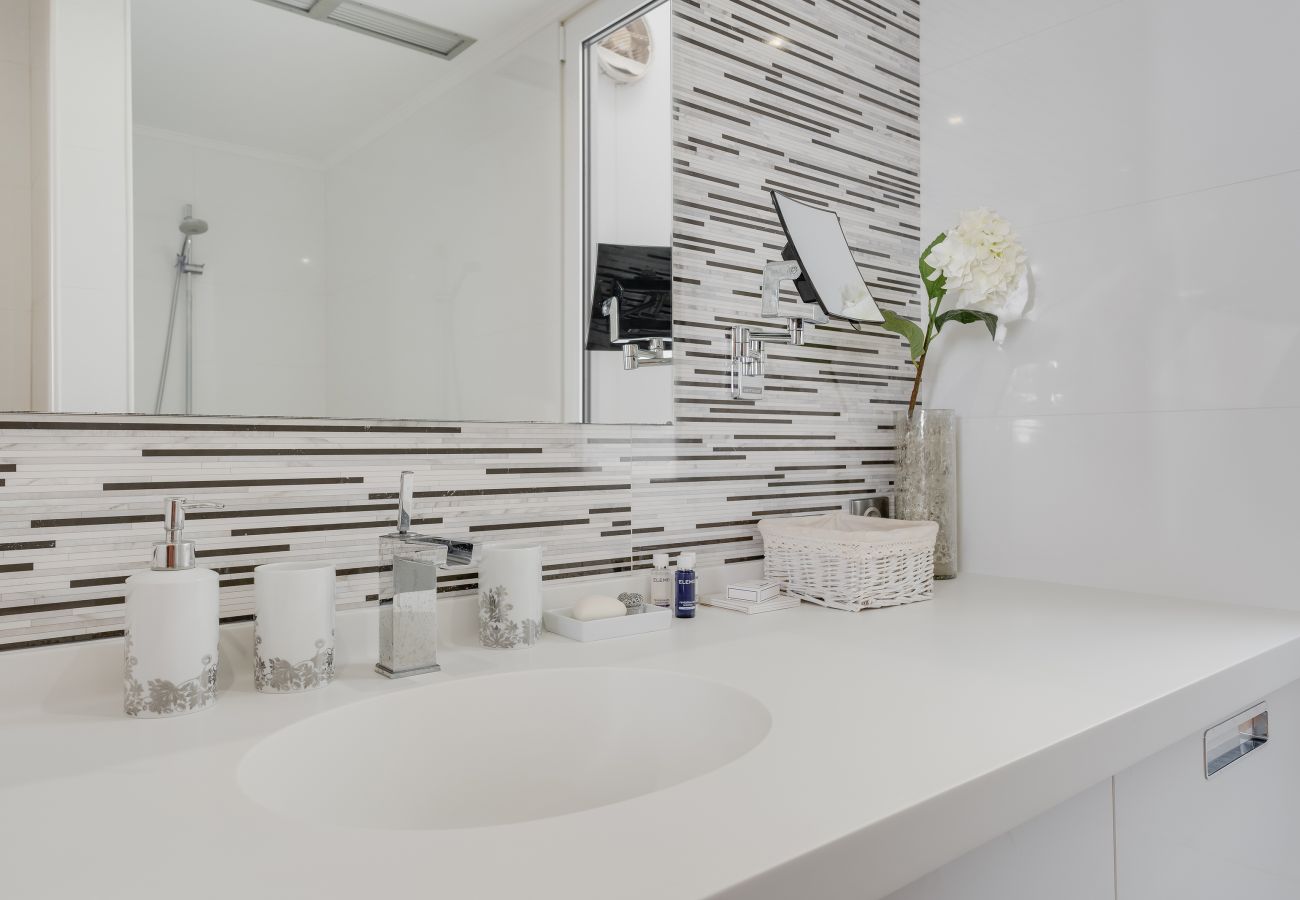 Villa in Funchal - House of Time