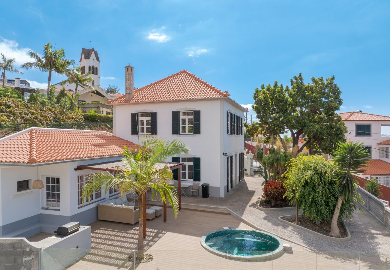 Villa in Funchal - The Garden Atelier
