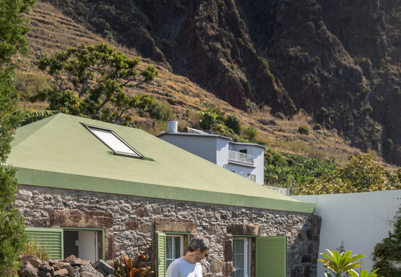 Villa in Paúl do Mar - The Mulberry House