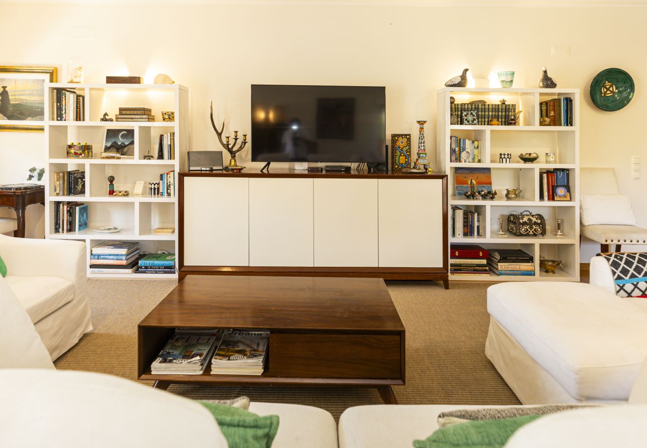 Villa in Sintra - Beloura Poolside Family Apartment