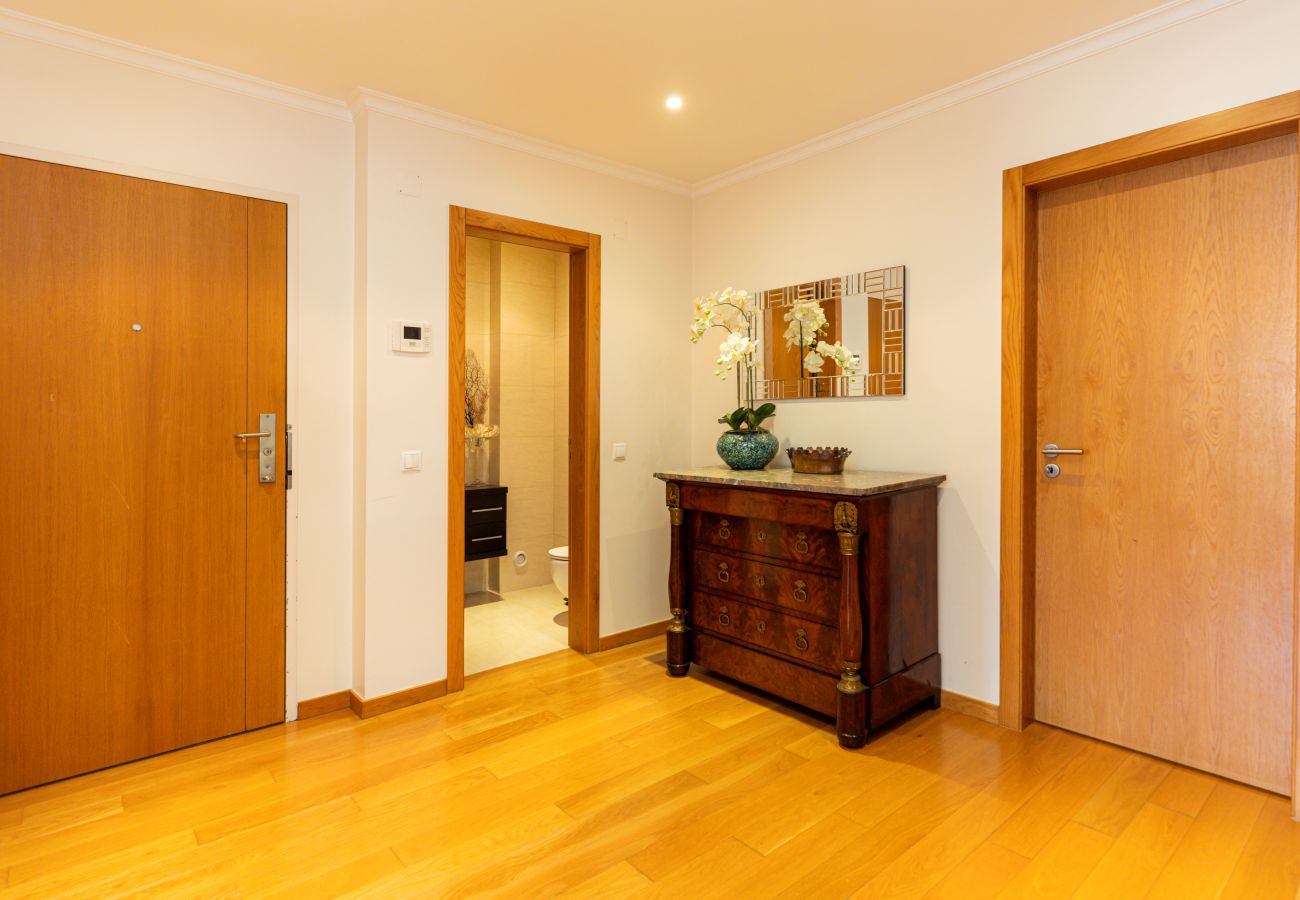 Villa in Sintra - Beloura Poolside Family Apartment