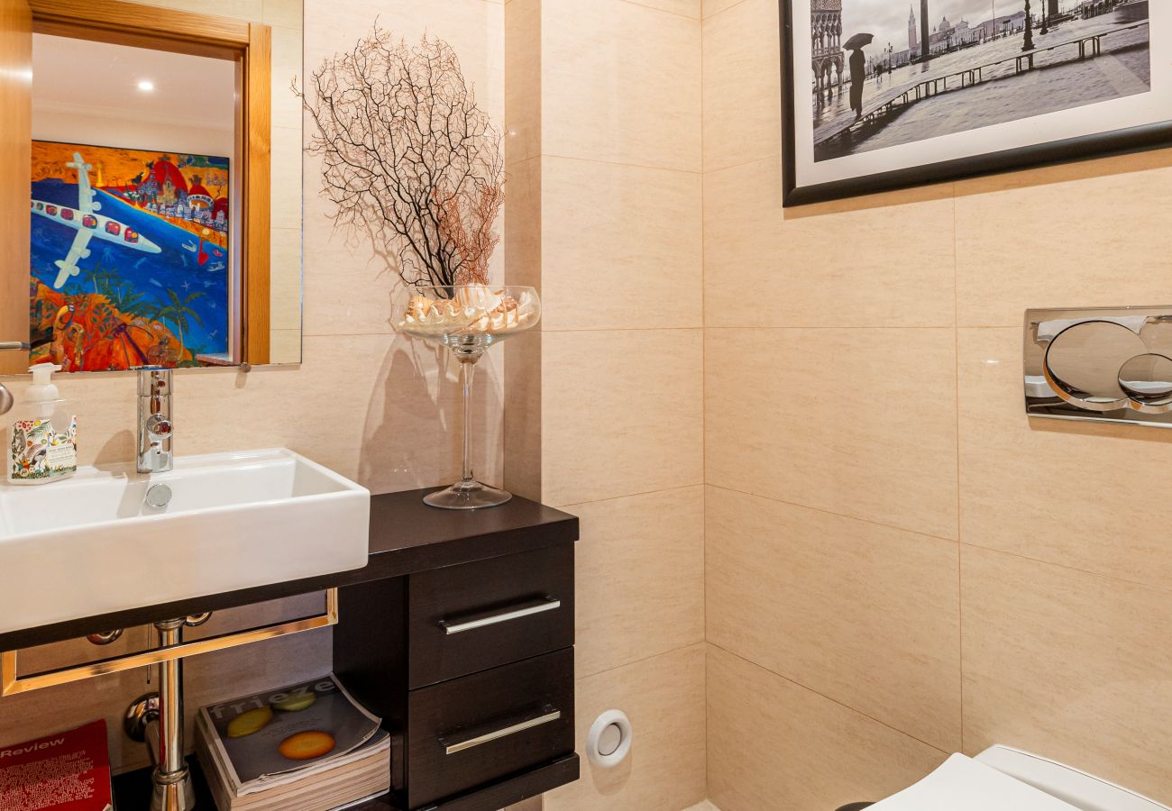 Villa in Sintra - Beloura Poolside Family Apartment