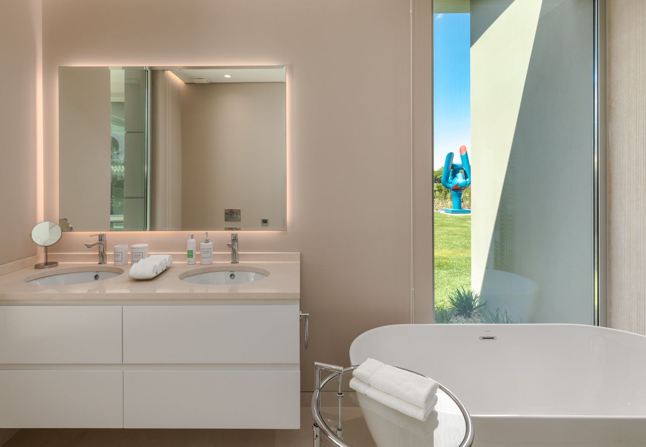 Villa in Almancil - Contemporary Skyline Villa