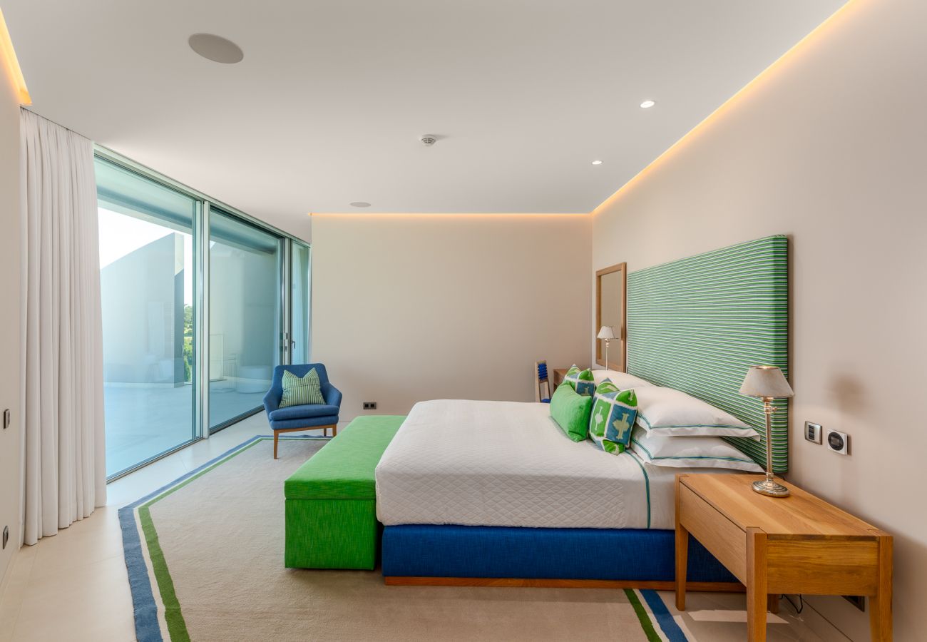 Villa in Almancil - Contemporary Skyline Villa