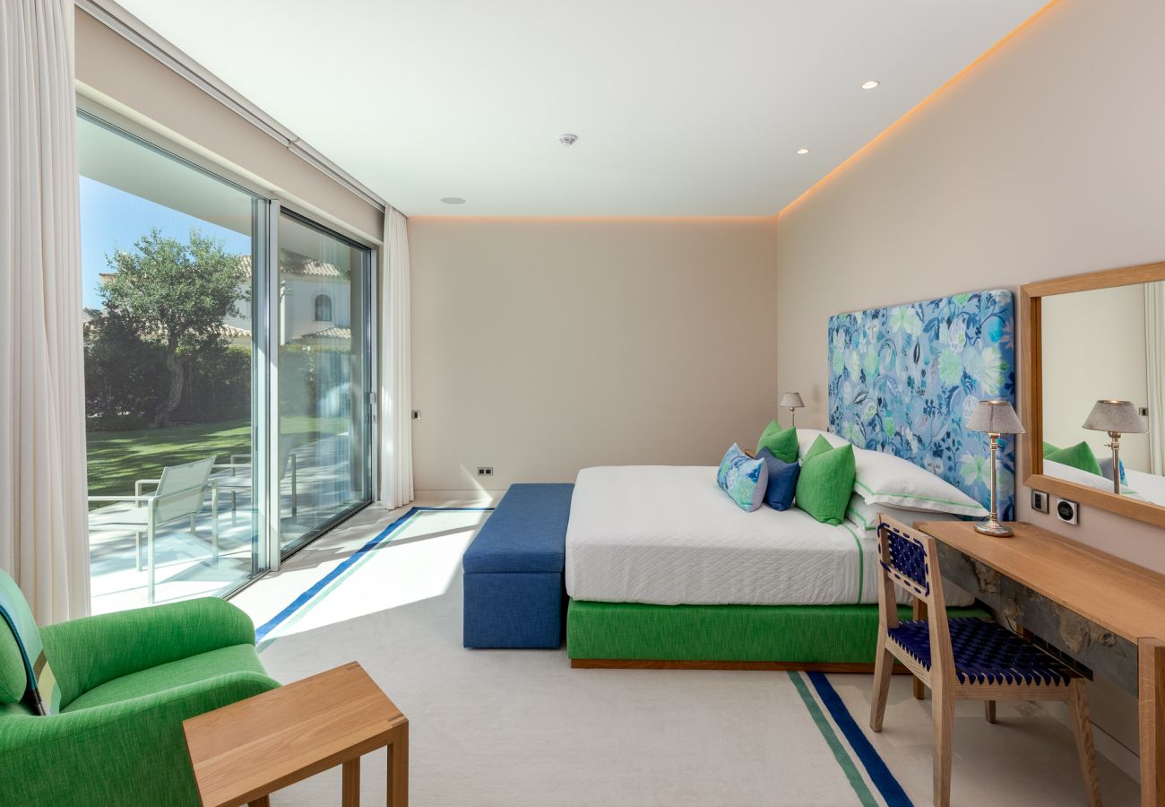 Villa in Almancil - Contemporary Skyline Villa