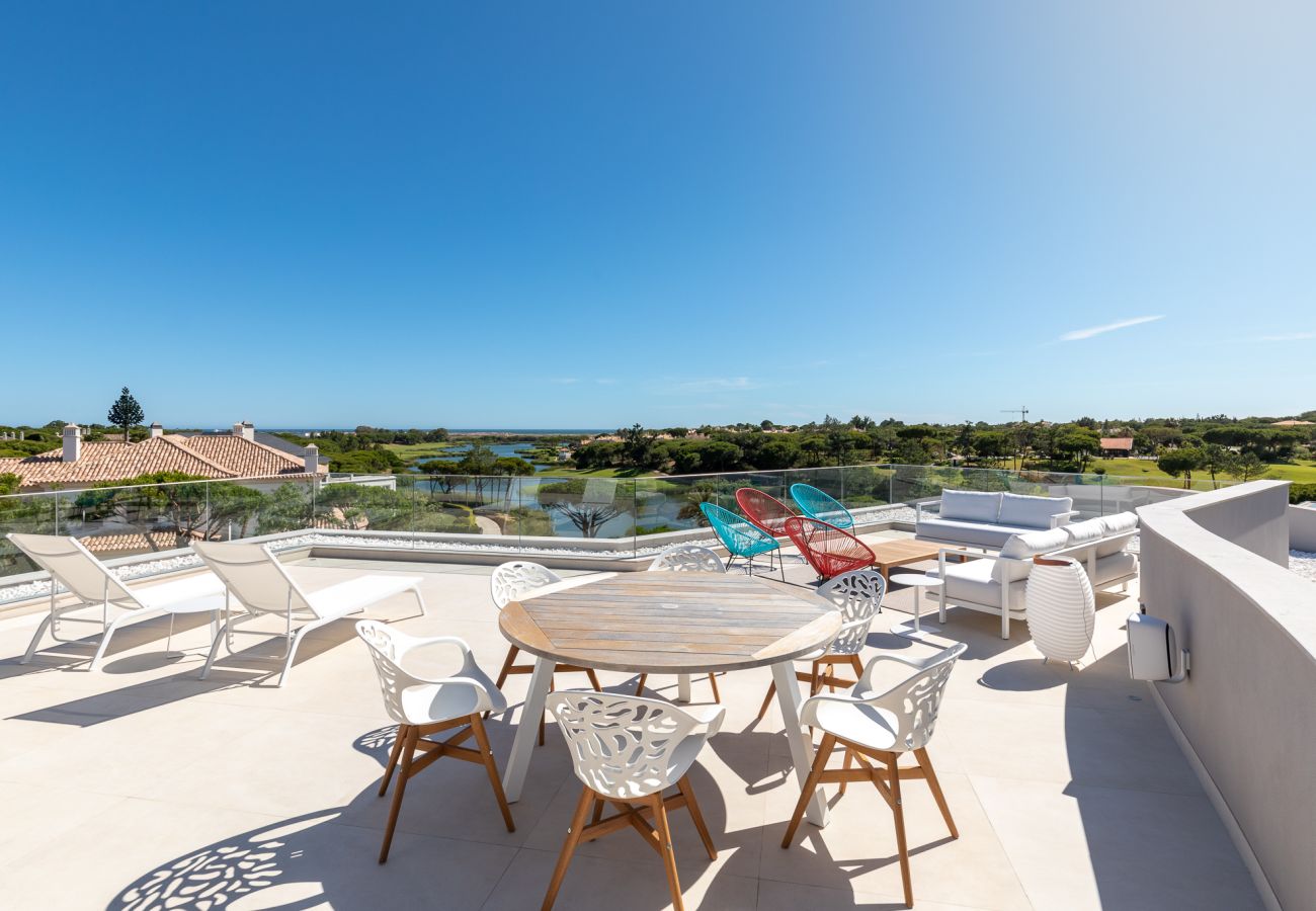 Villa in Almancil - Contemporary Skyline Villa