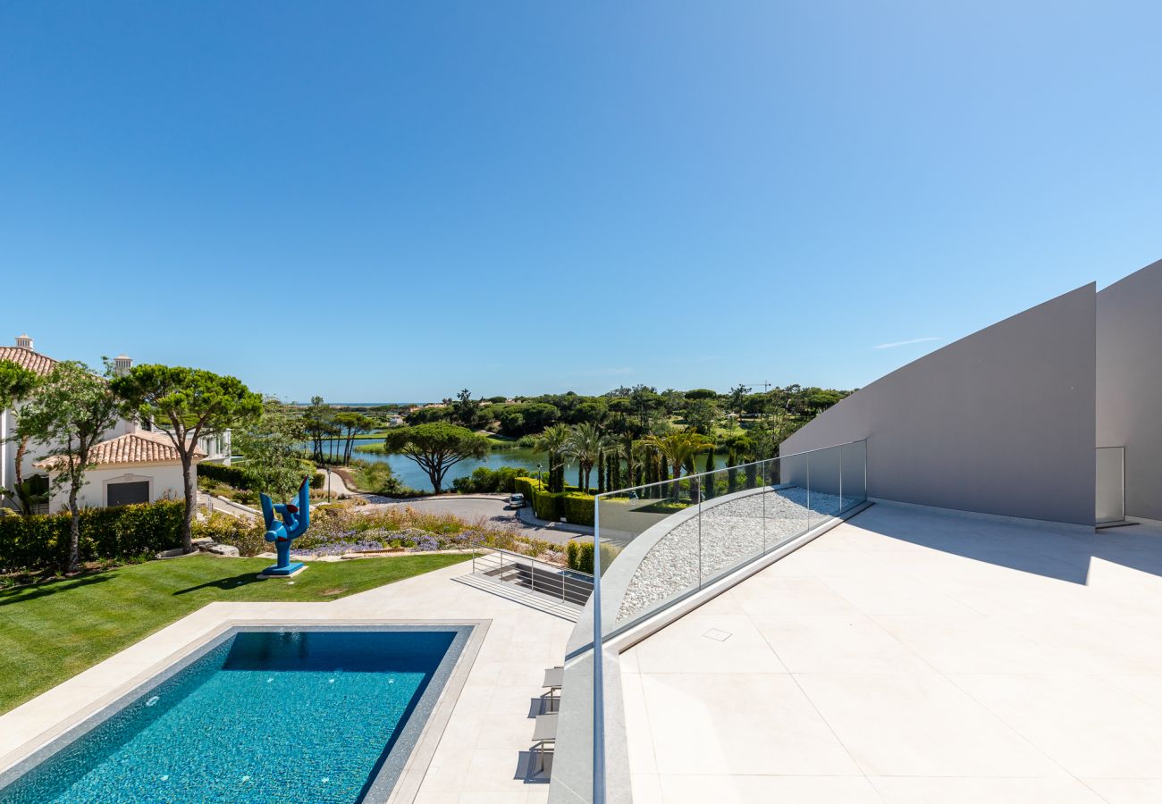 Villa in Almancil - Contemporary Skyline Villa