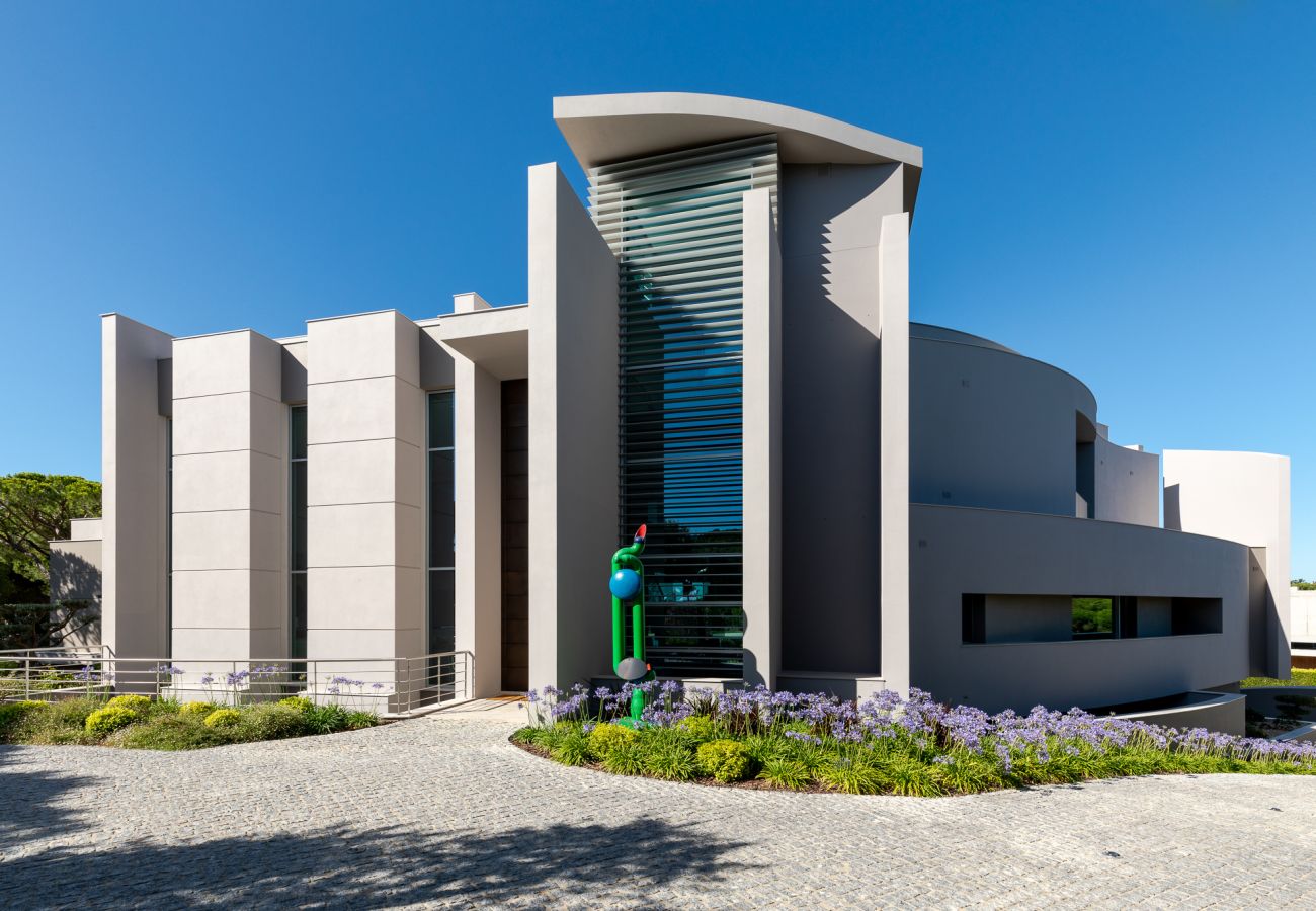 Villa in Almancil - Contemporary Skyline Villa