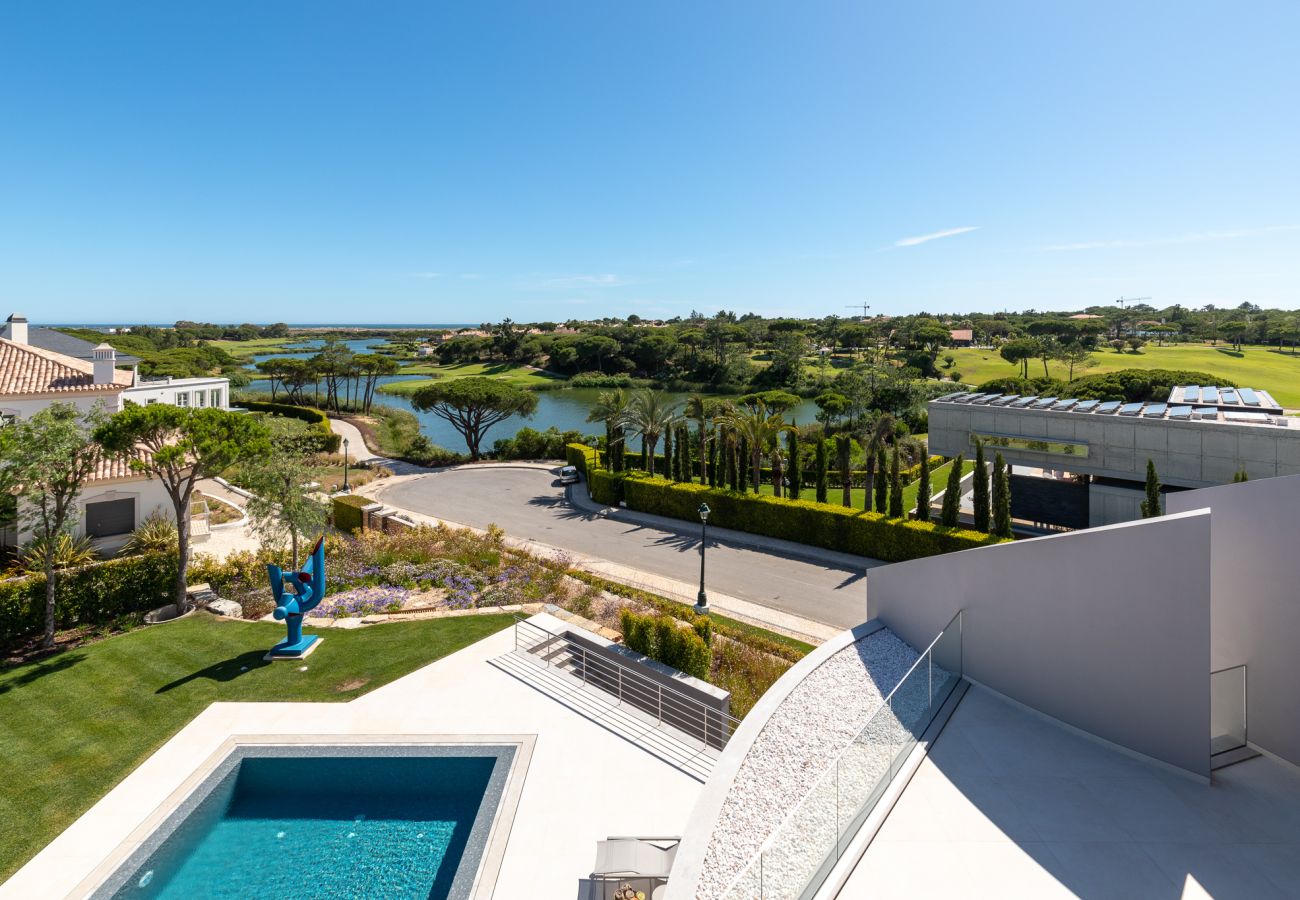 Villa in Almancil - Contemporary Skyline Villa