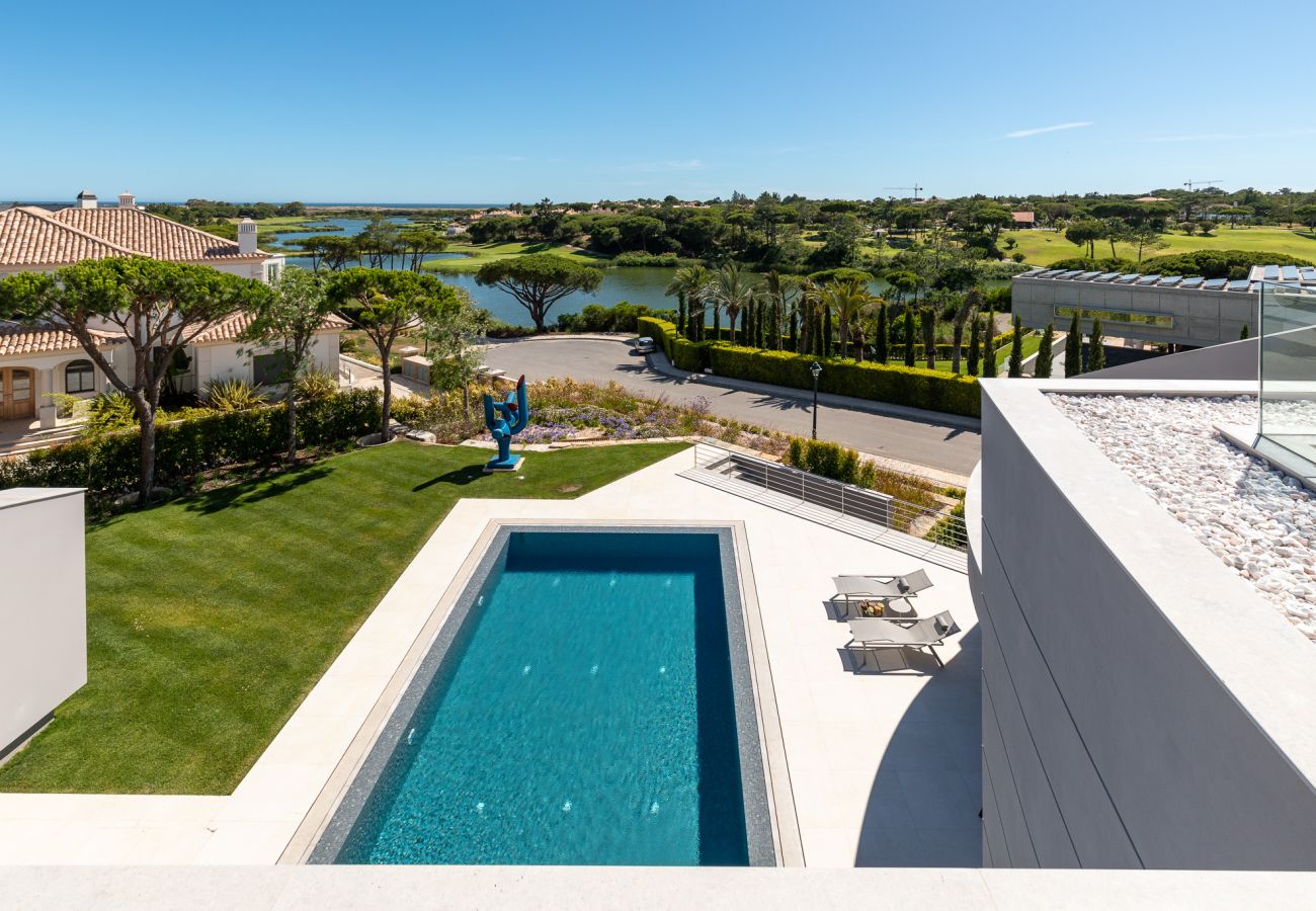Villa in Almancil - Contemporary Skyline Villa