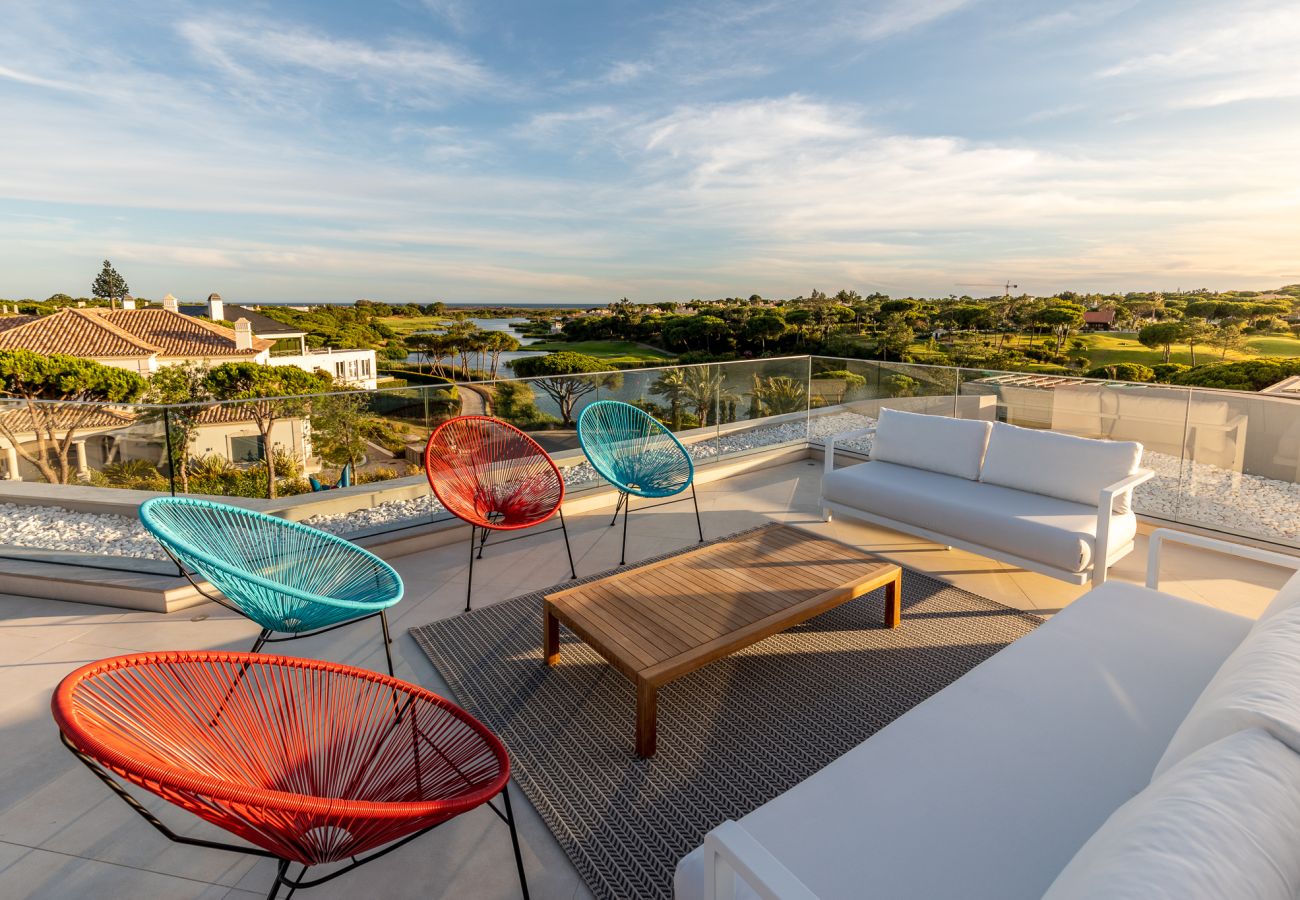Villa in Almancil - Contemporary Skyline Villa