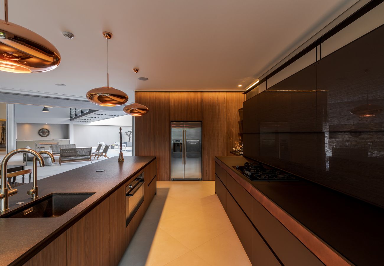 Villa in Almancil - Contemporary Skyline Villa