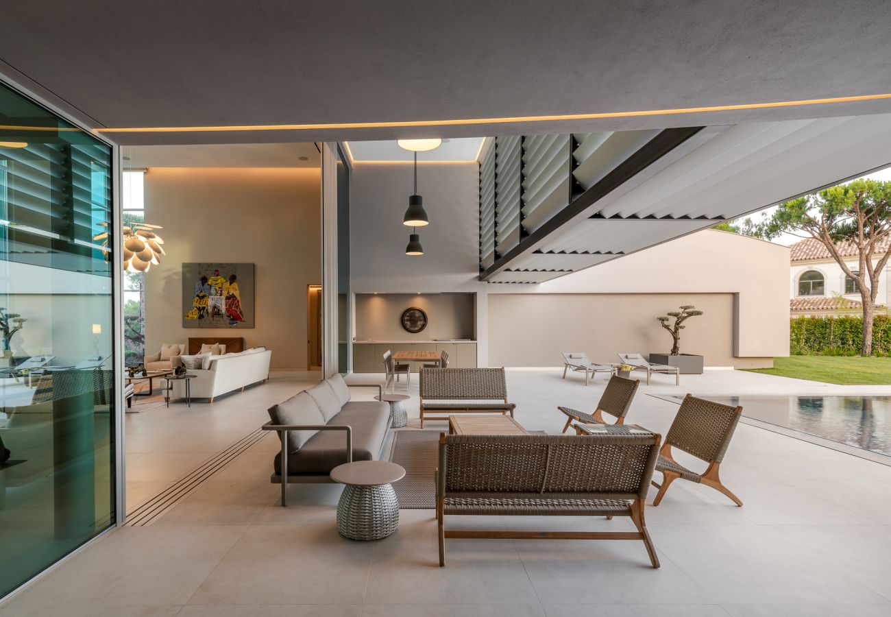 Villa in Almancil - Contemporary Skyline Villa