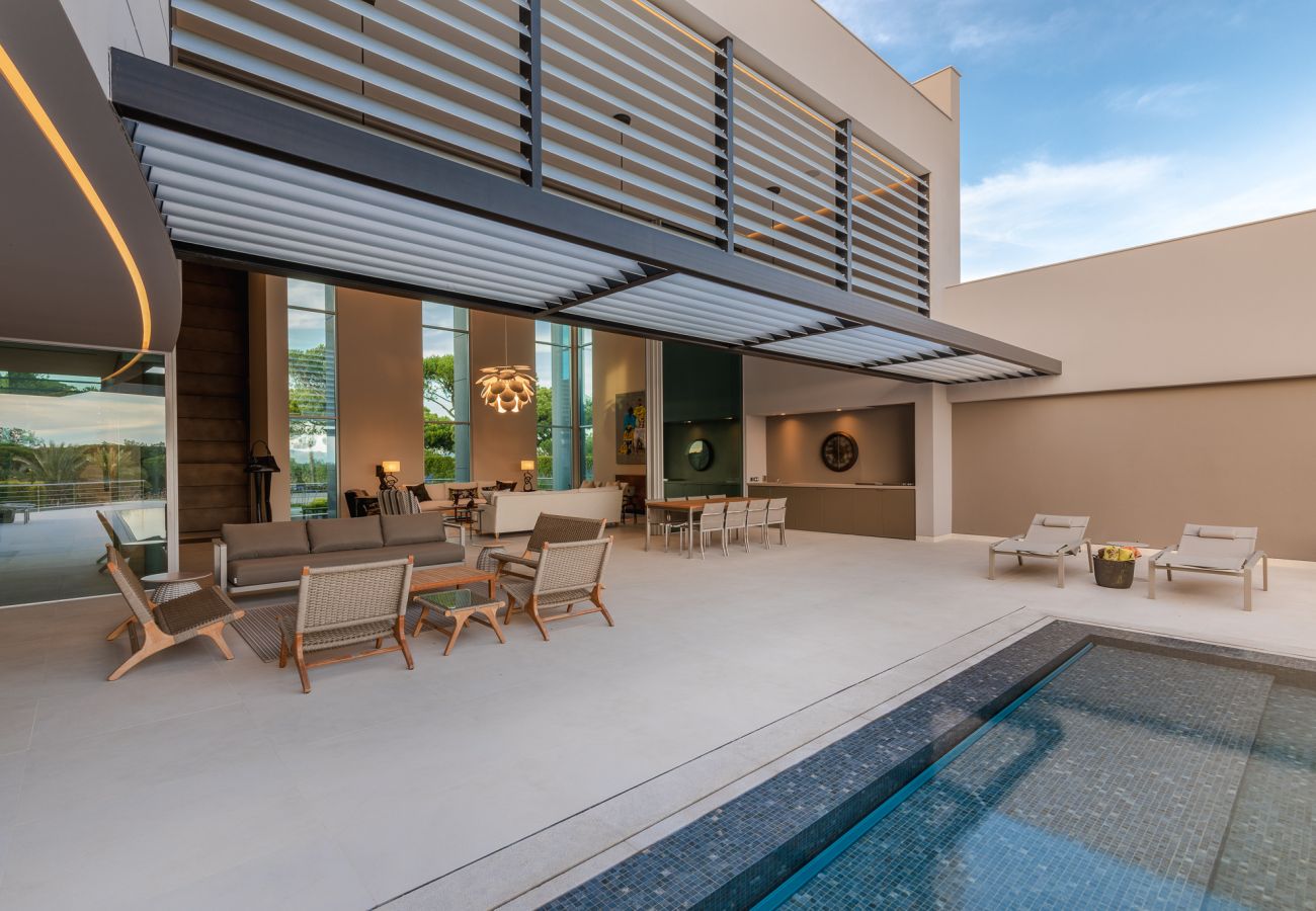Villa in Almancil - Contemporary Skyline Villa