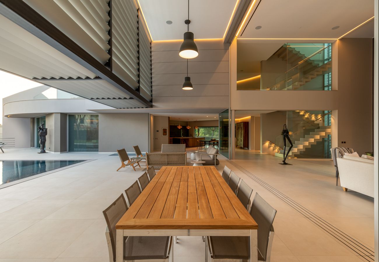 Villa in Almancil - Contemporary Skyline Villa