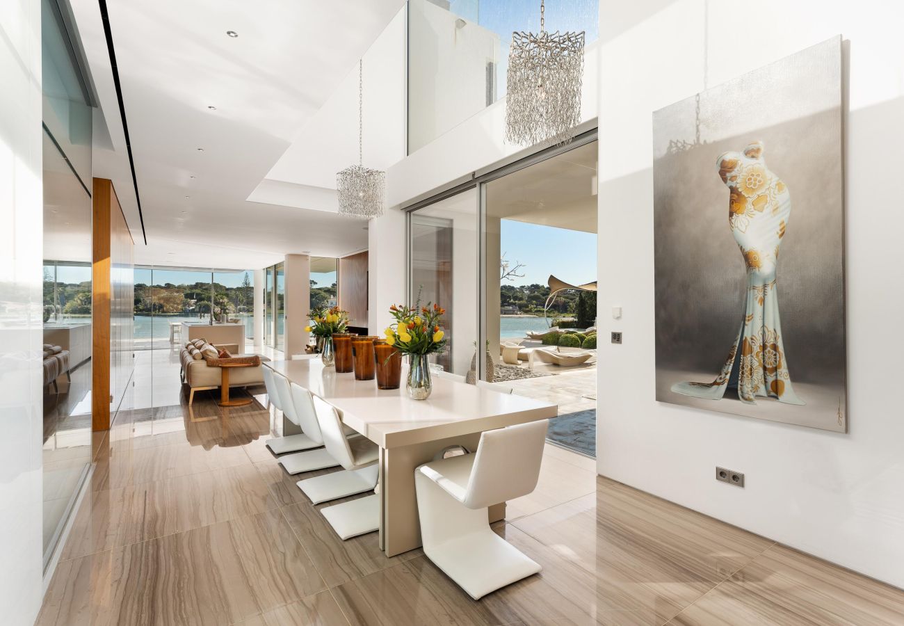 Villa in Almancil - The Lakeside Manor