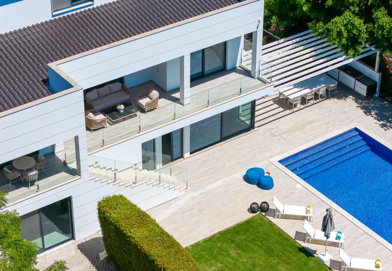 Villa in Quinta do Lago - Lago Poolside Manor