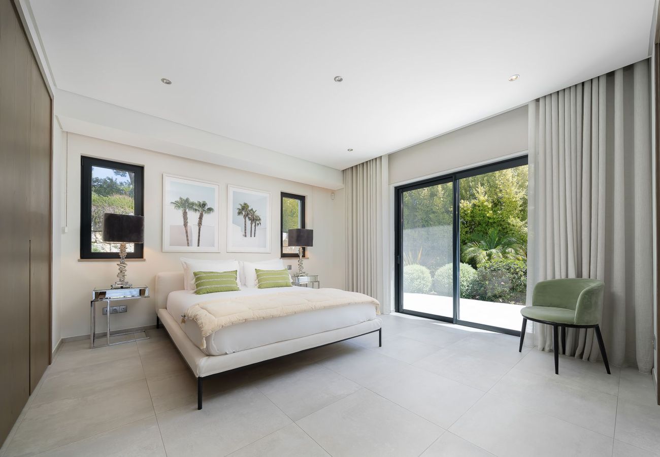 Villa in Quinta do Lago - Lago Poolside Manor