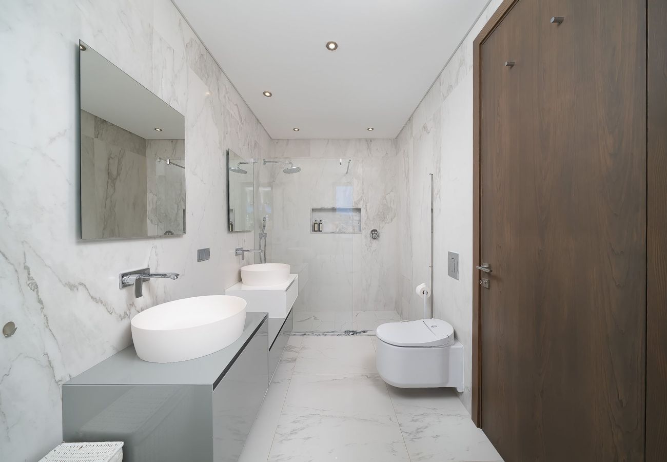 Villa in Quinta do Lago - Lago Poolside Manor