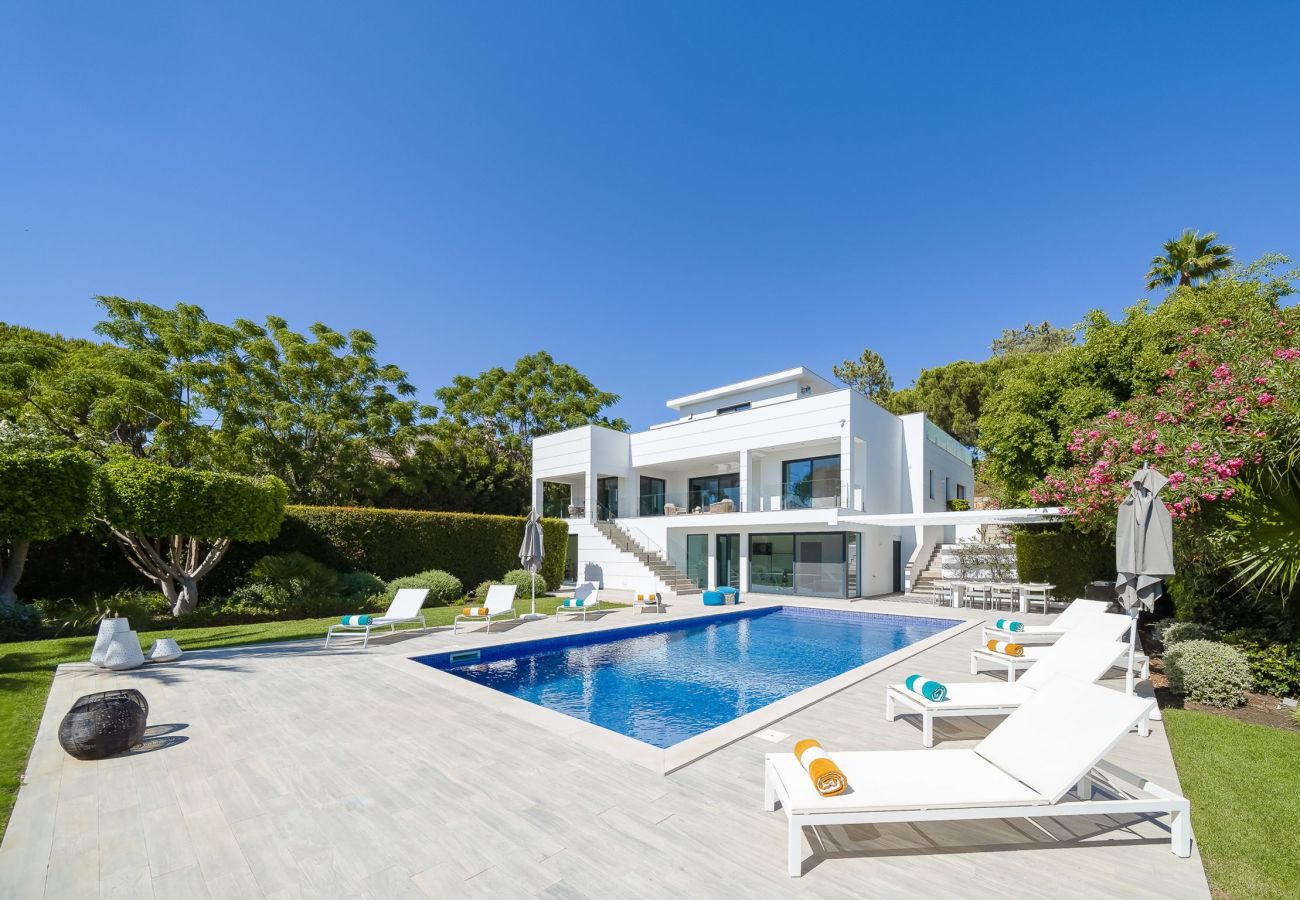 Villa in Quinta do Lago - Lago Poolside Manor
