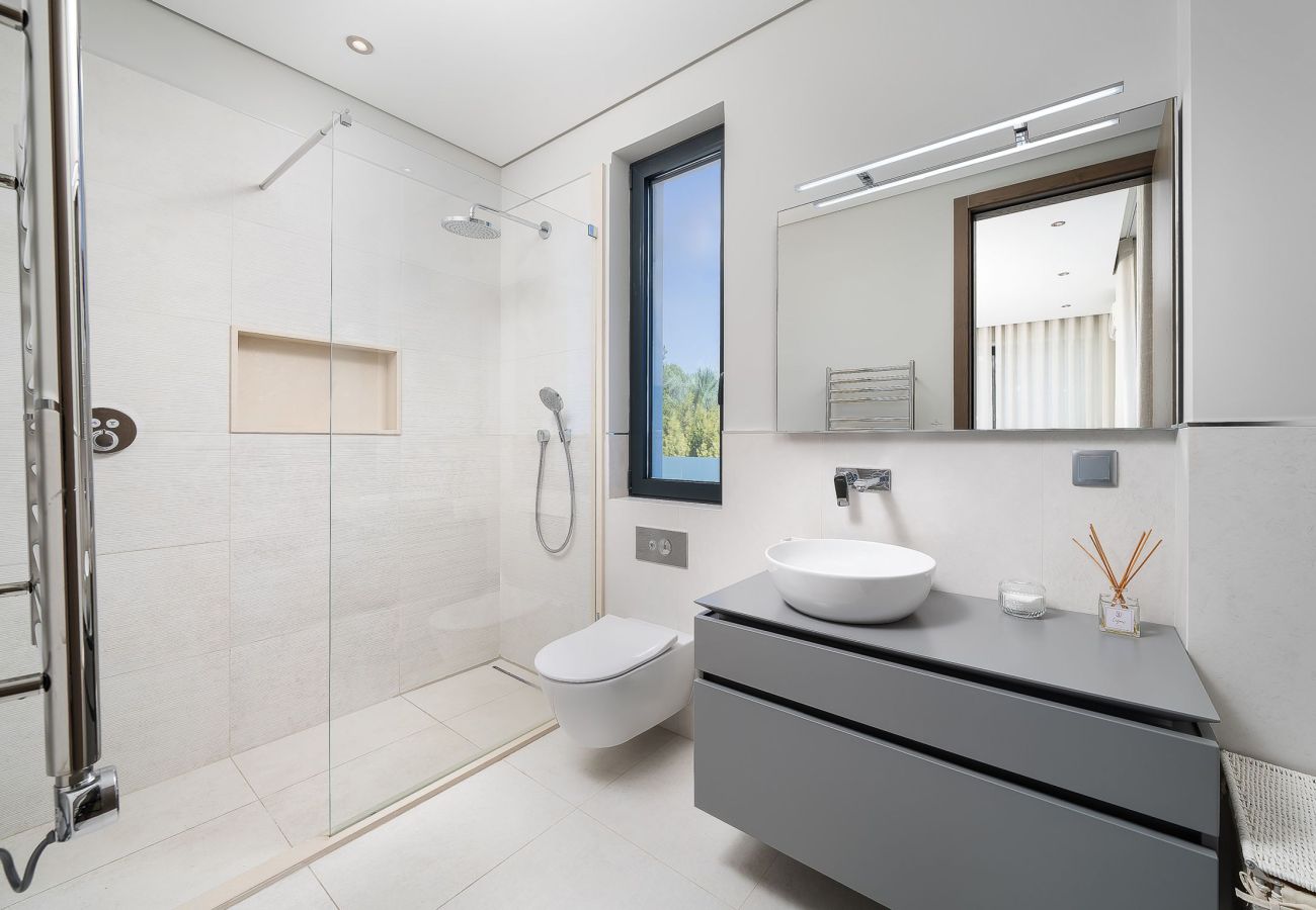 Villa in Quinta do Lago - Lago Poolside Manor