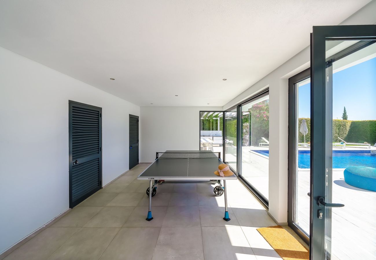 Villa in Quinta do Lago - Lago Poolside Manor
