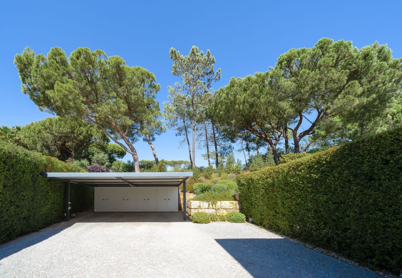 Villa in Quinta do Lago - Lago Poolside Manor