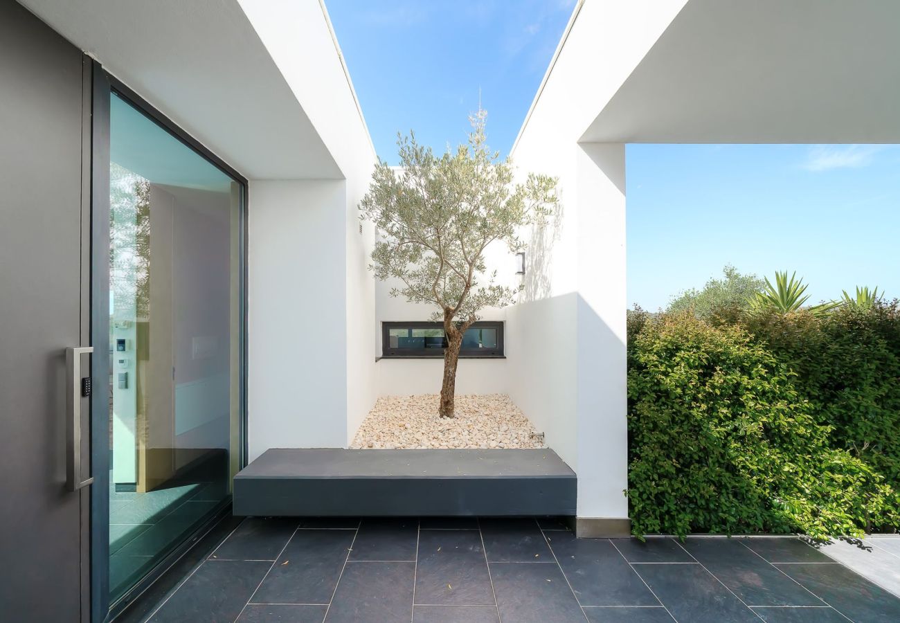 Villa in Lagos - Lagos Infinity Villa