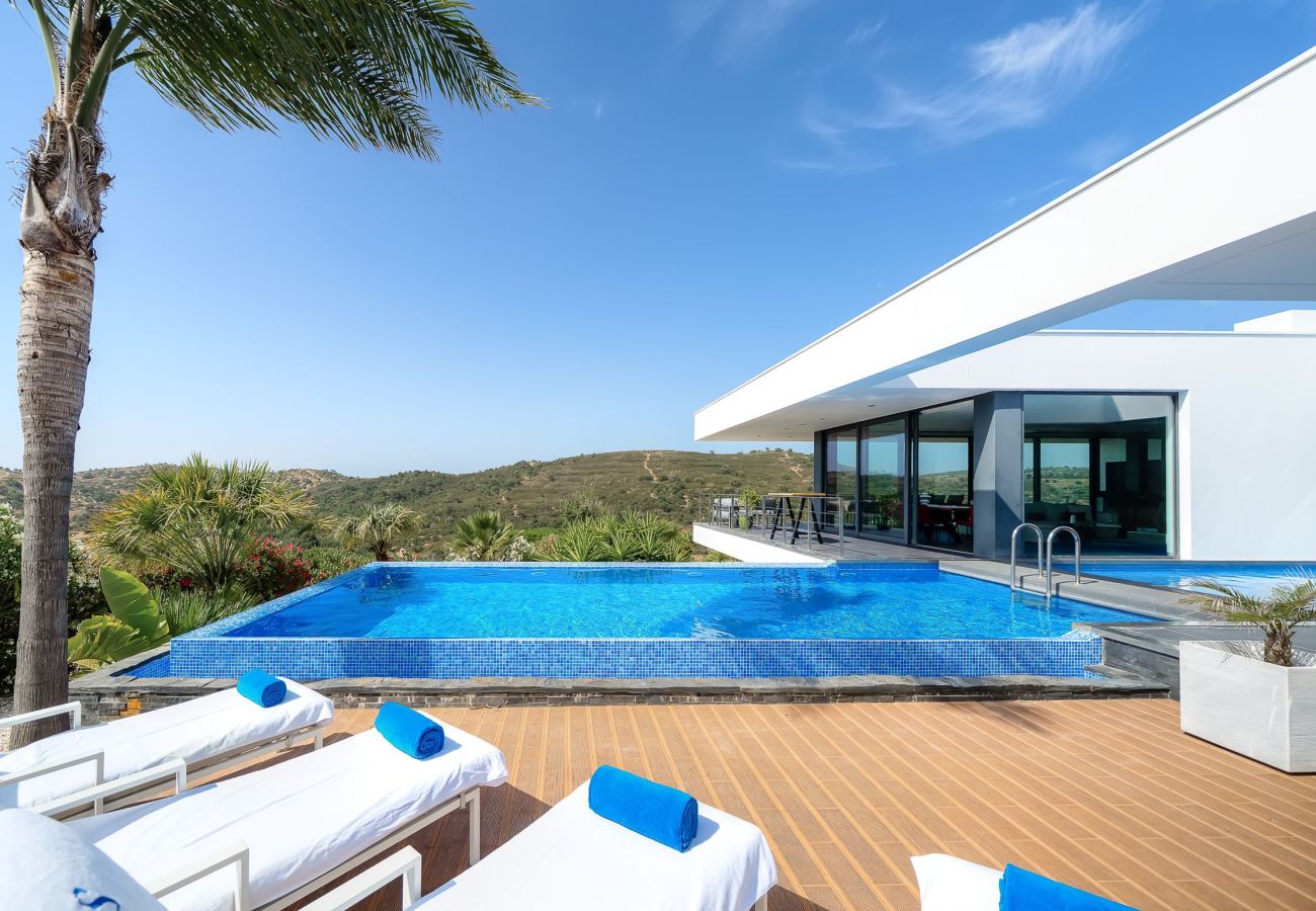 Villa in Lagos - Lagos Infinity Villa