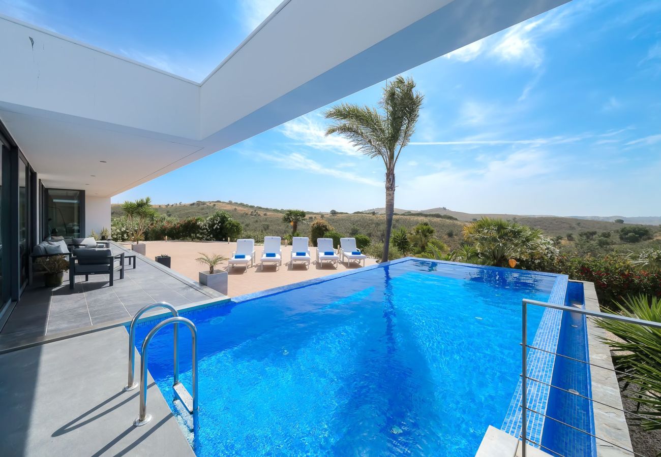 Villa in Lagos - Lagos Infinity Villa